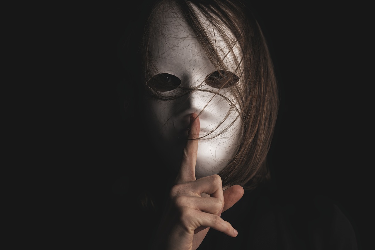 mask costume woman white mask 5951807